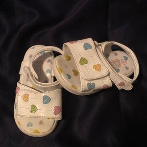 Baby girl heart sandals💕